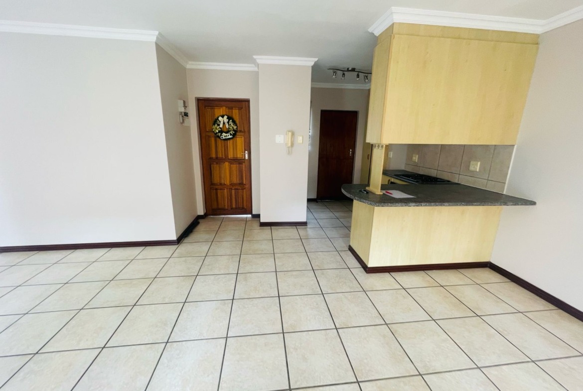 Beautiful townhouse in Beacon bay for sale