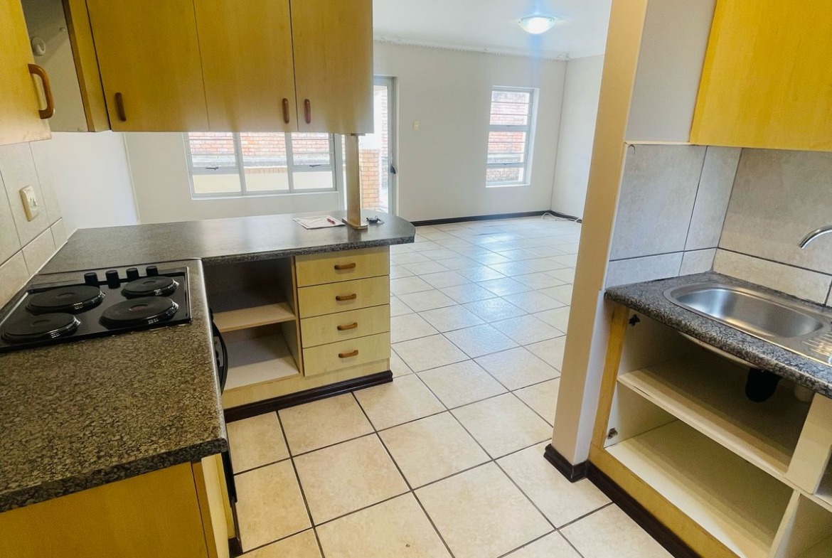 Beautiful townhouse in Beacon bay for sale