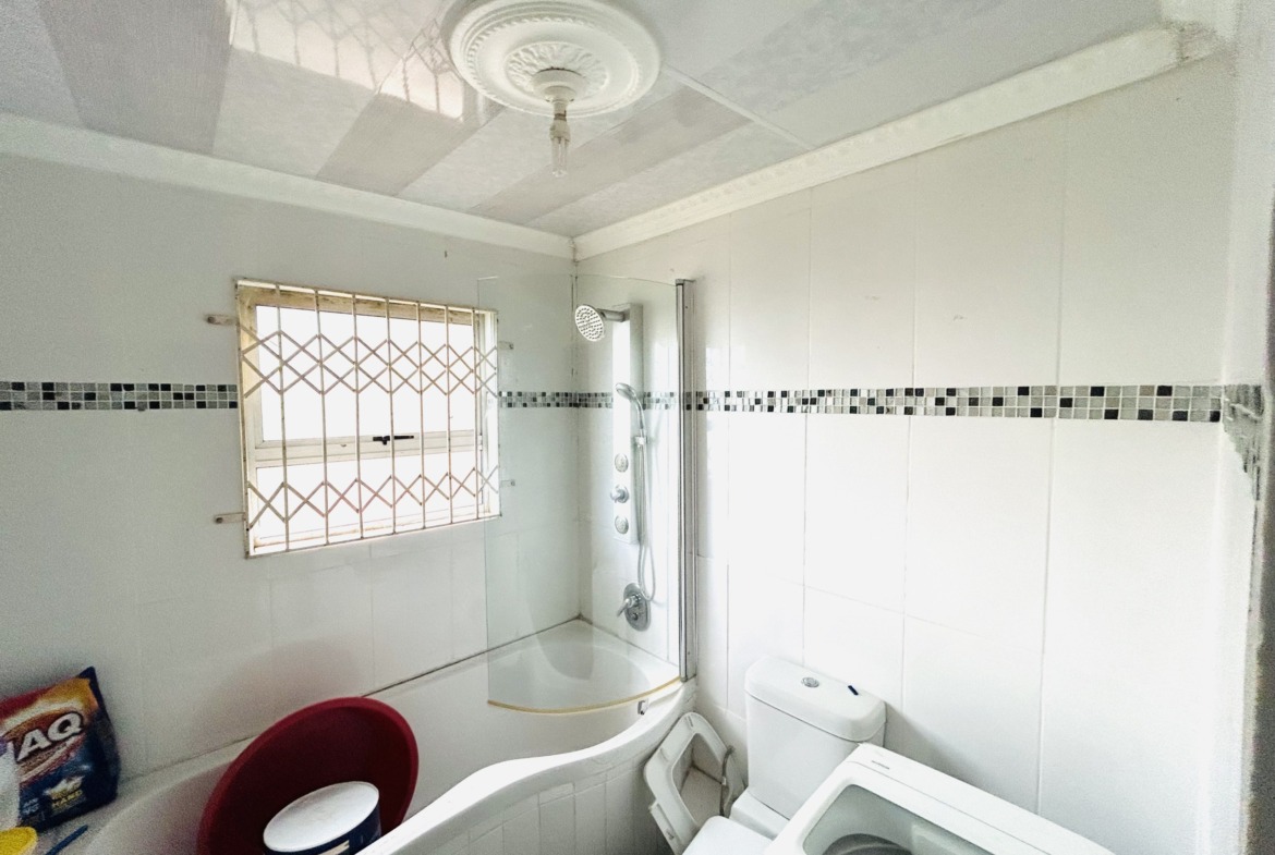 Secure Mdantsane home with income-generating opportunity