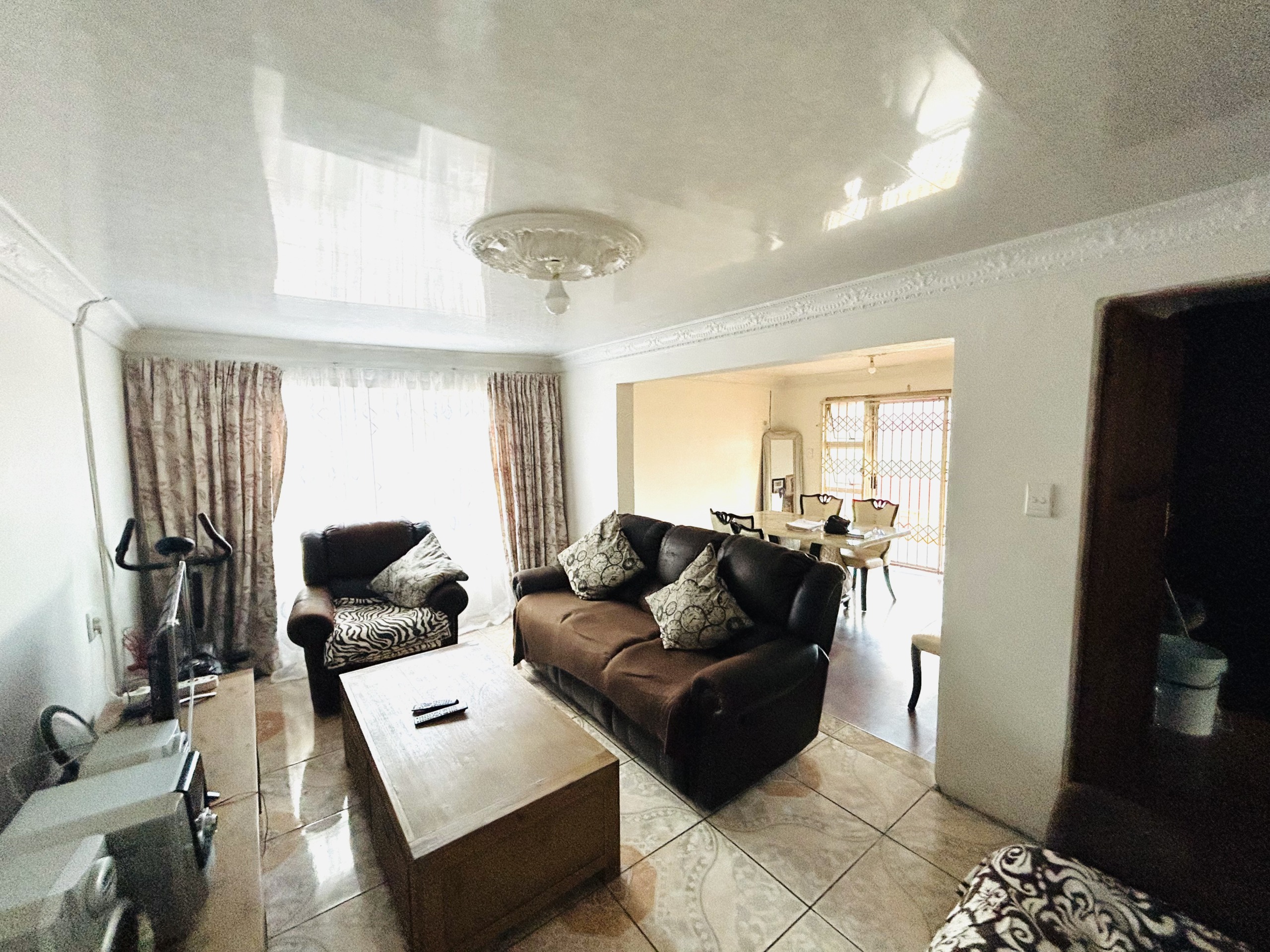 IMG_0842 Secure Mdantsane home with income-generating opportunity