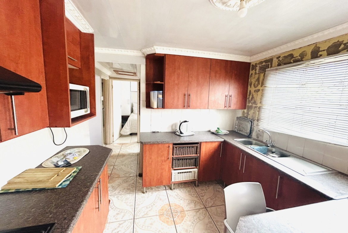Secure Mdantsane home with income-generating opportunity