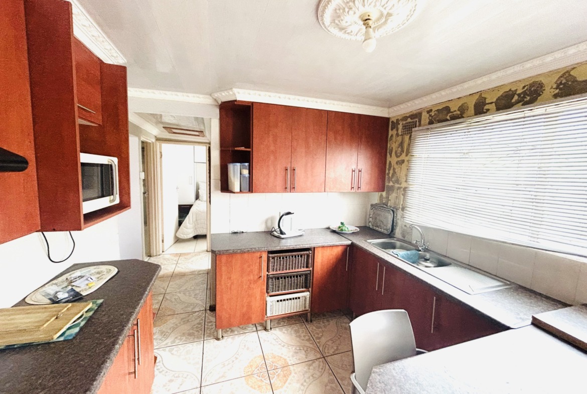 Secure Mdantsane home with income-generating opportunity