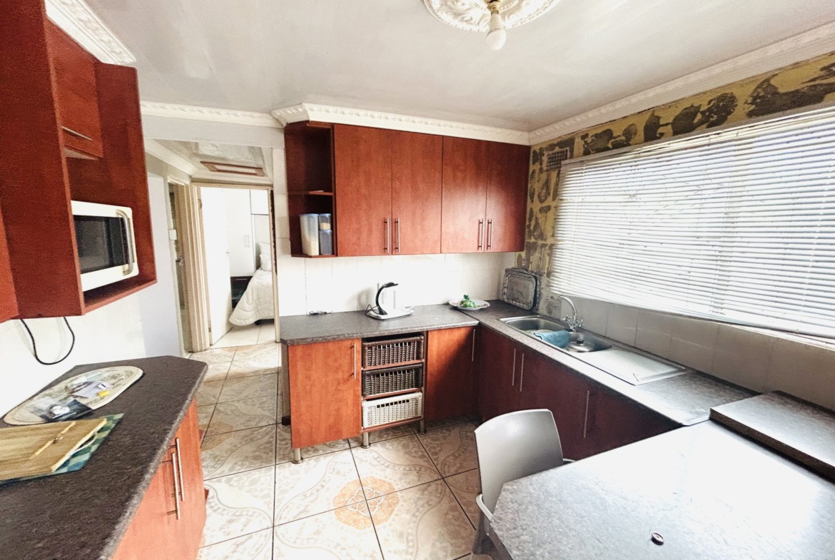 Secure Mdantsane home with income-generating opportunity