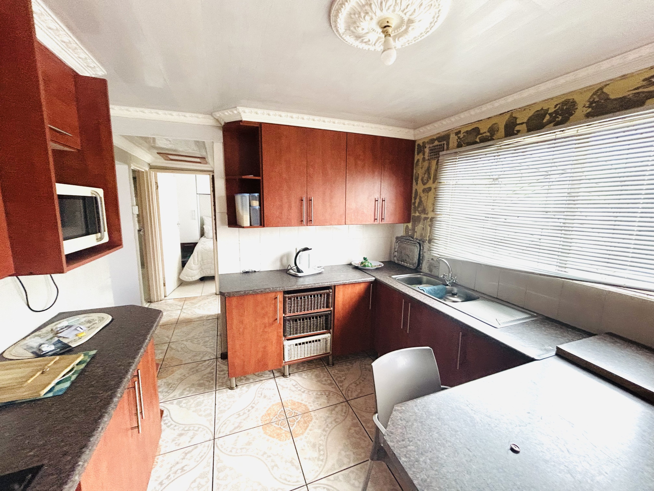 IMG_0848 Secure Mdantsane home with income-generating opportunity