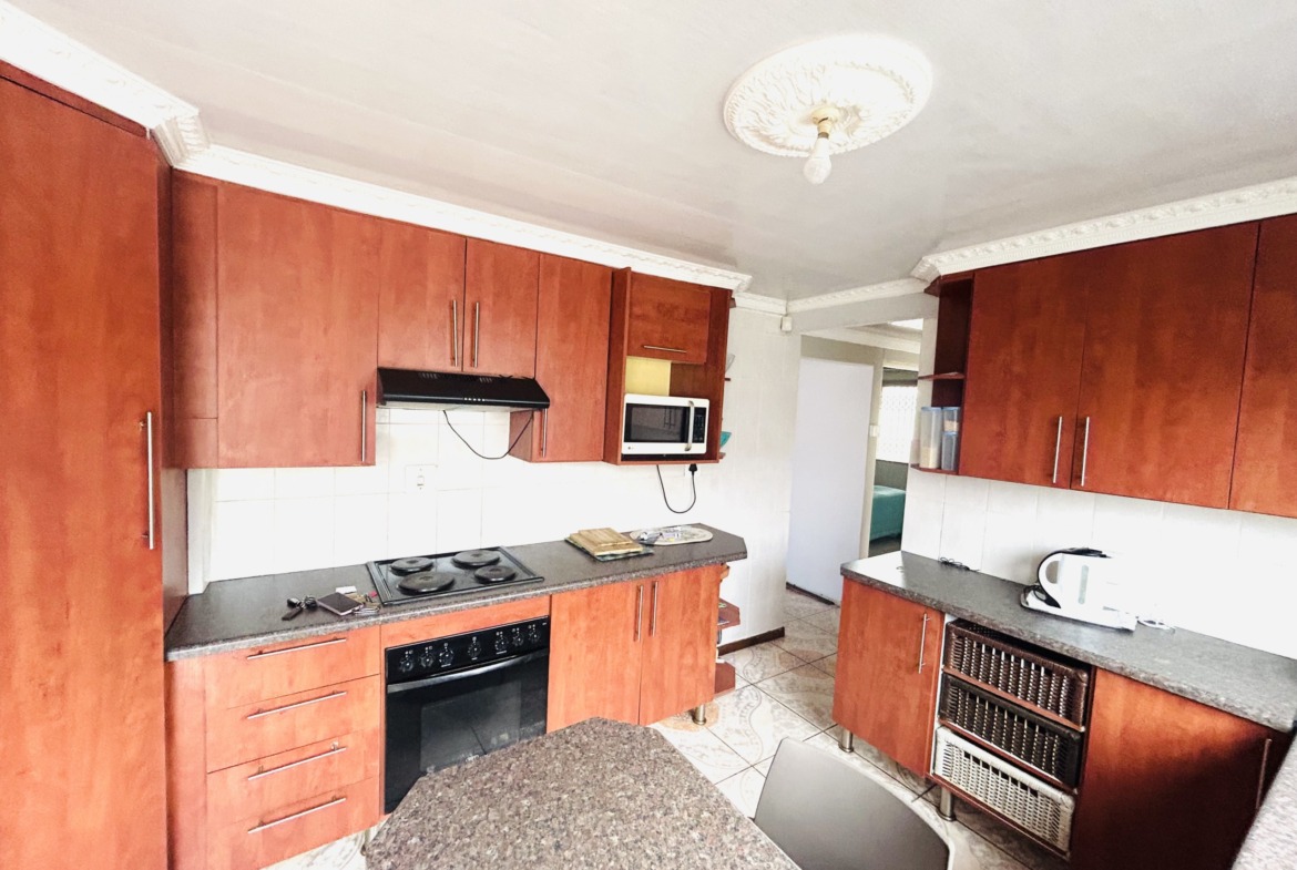 Secure Mdantsane home with income-generating opportunity