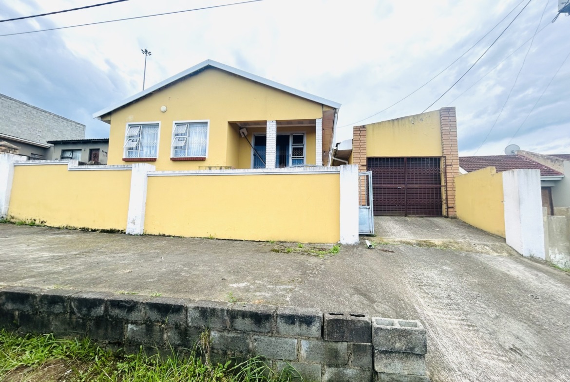 Secure Mdantsane home with income-generating opportunity