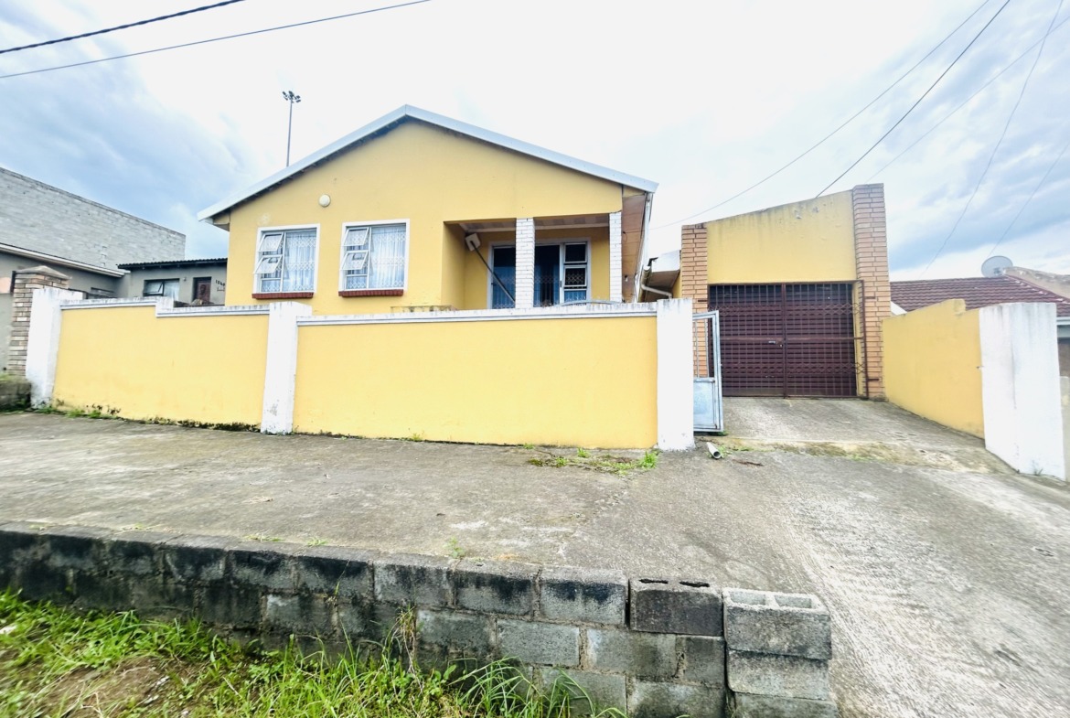 Secure Mdantsane home with income-generating opportunity