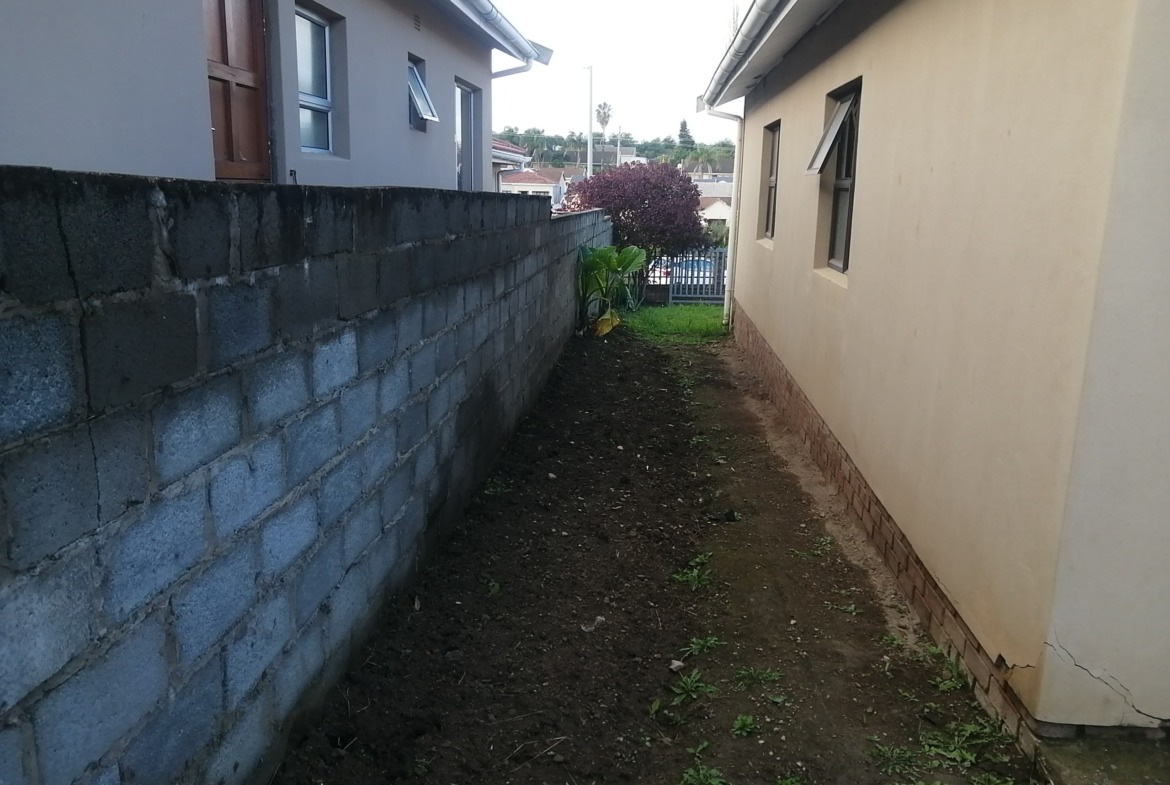 Beautiful 2 bedroom home in Amalinda Heights on sale