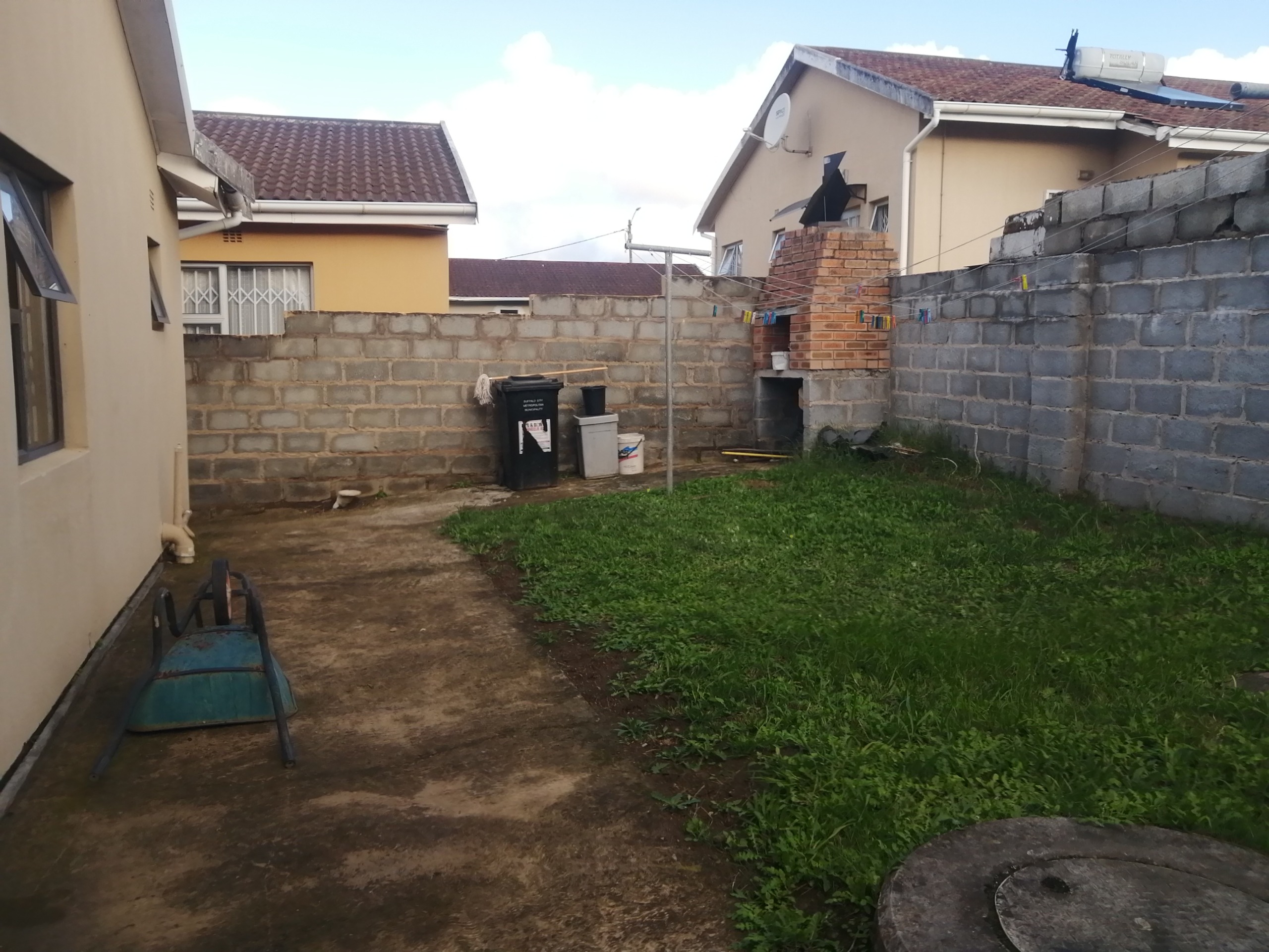 IMG_20250407_161314 Beautiful 2 bedroom home in Amalinda Heights on sale