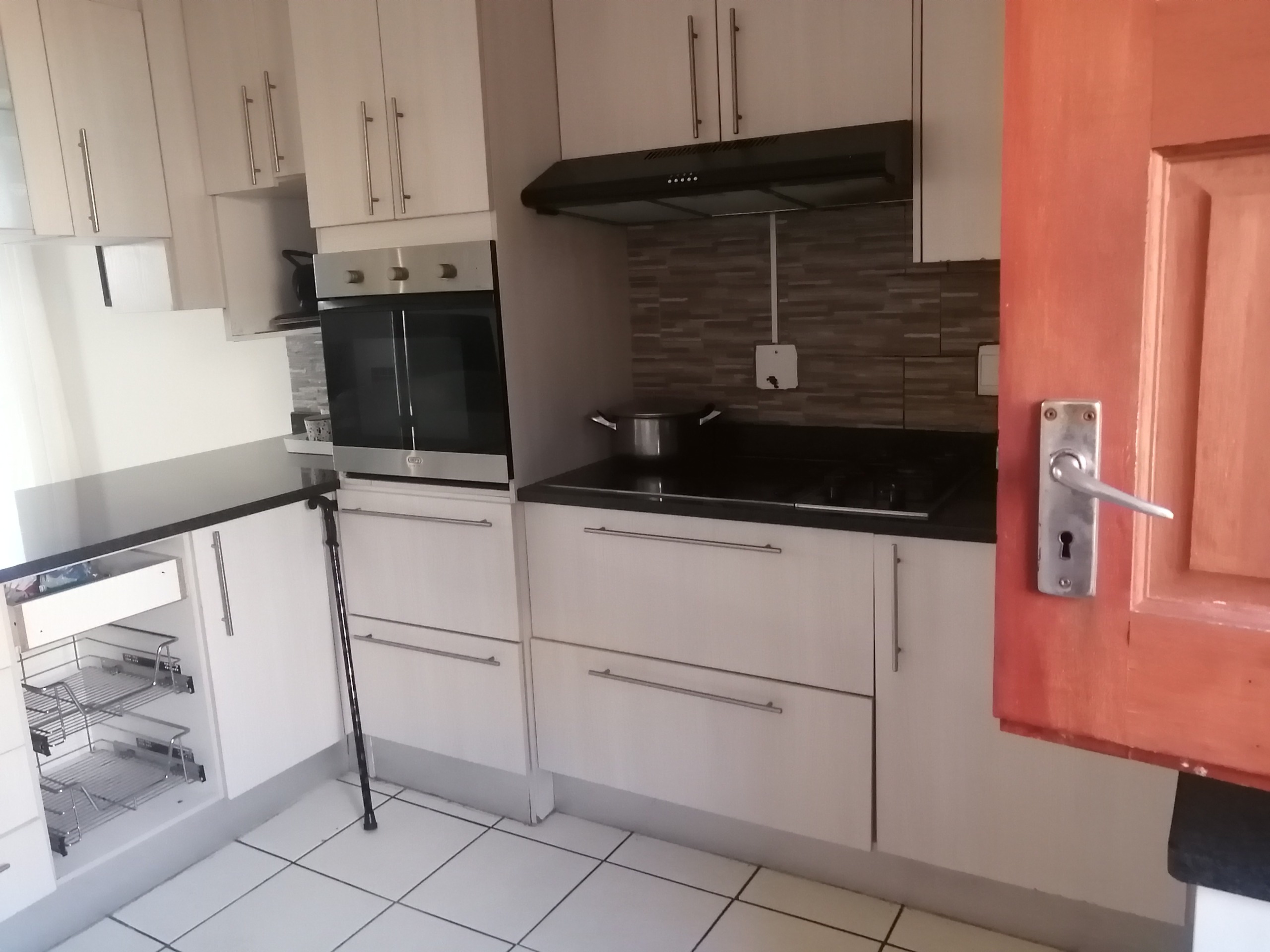 bsh Beautiful 2 bedroom home in Amalinda Heights on sale