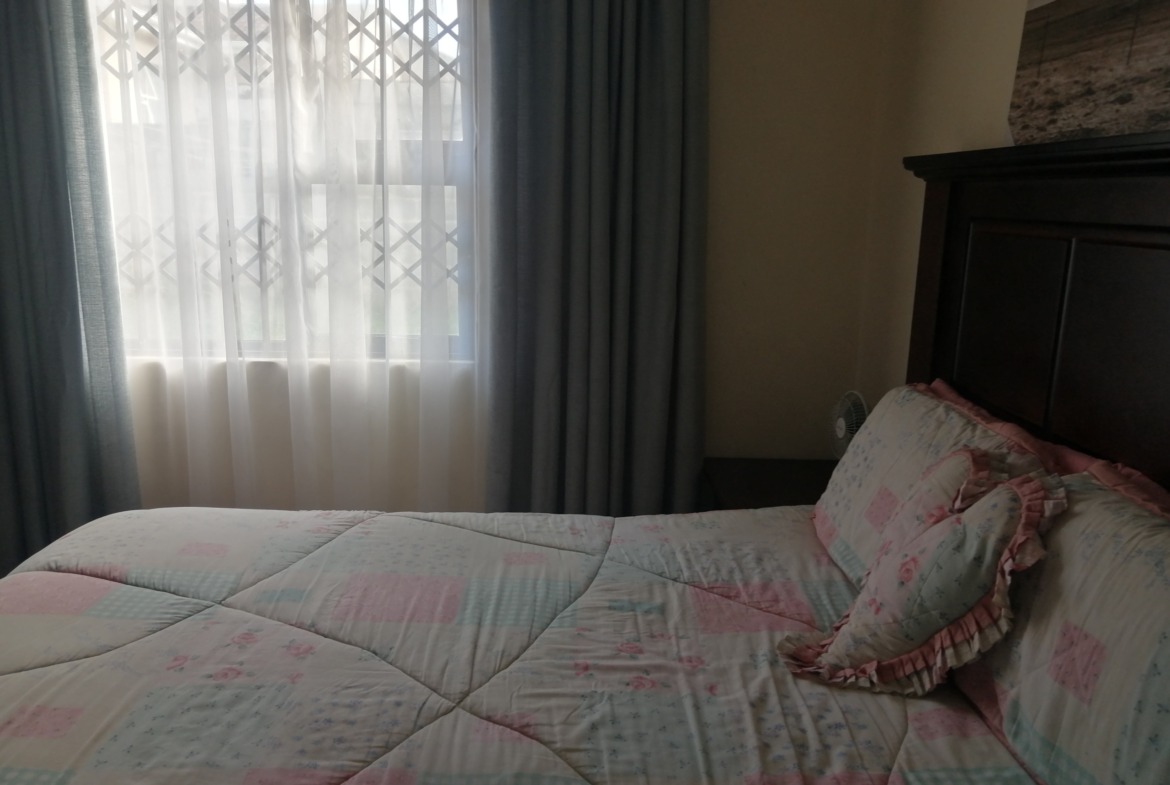 Beautiful 2 bedroom home in Amalinda Heights on sale