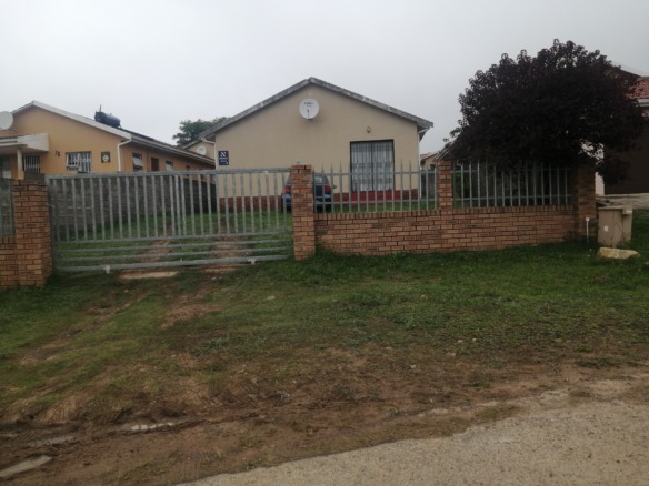 Beautiful 2 bedroom home in Amalinda Heights on sale