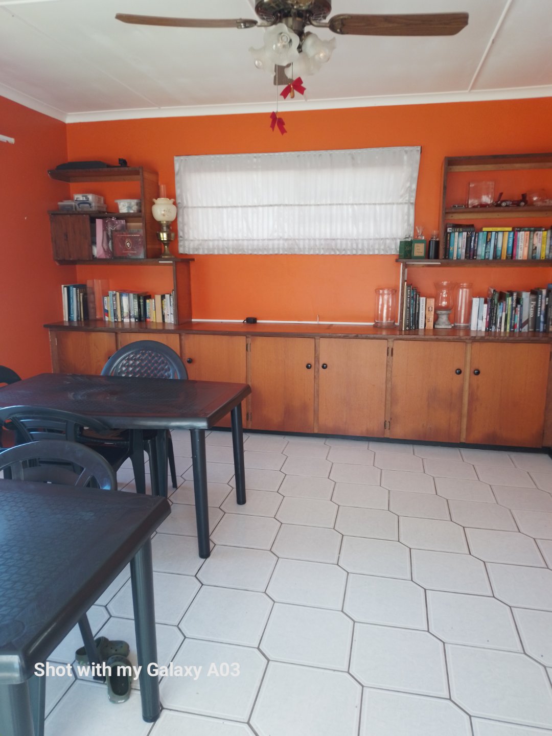 download (15) Spacious large home, close to Gonubie amenities