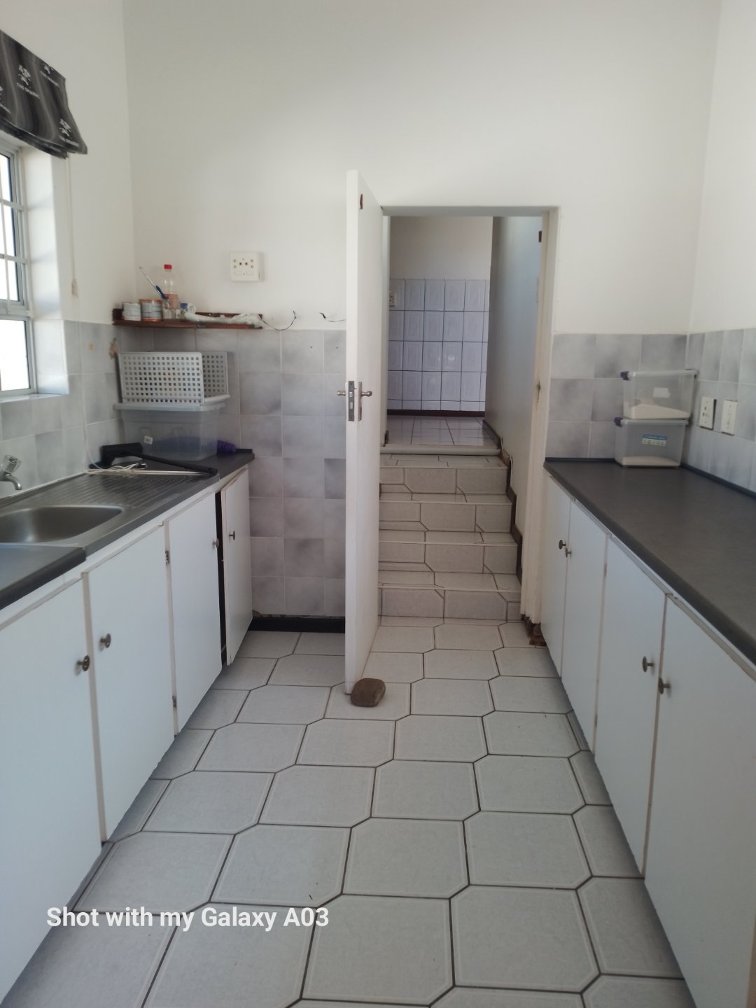 download (17) Spacious large home, close to Gonubie amenities