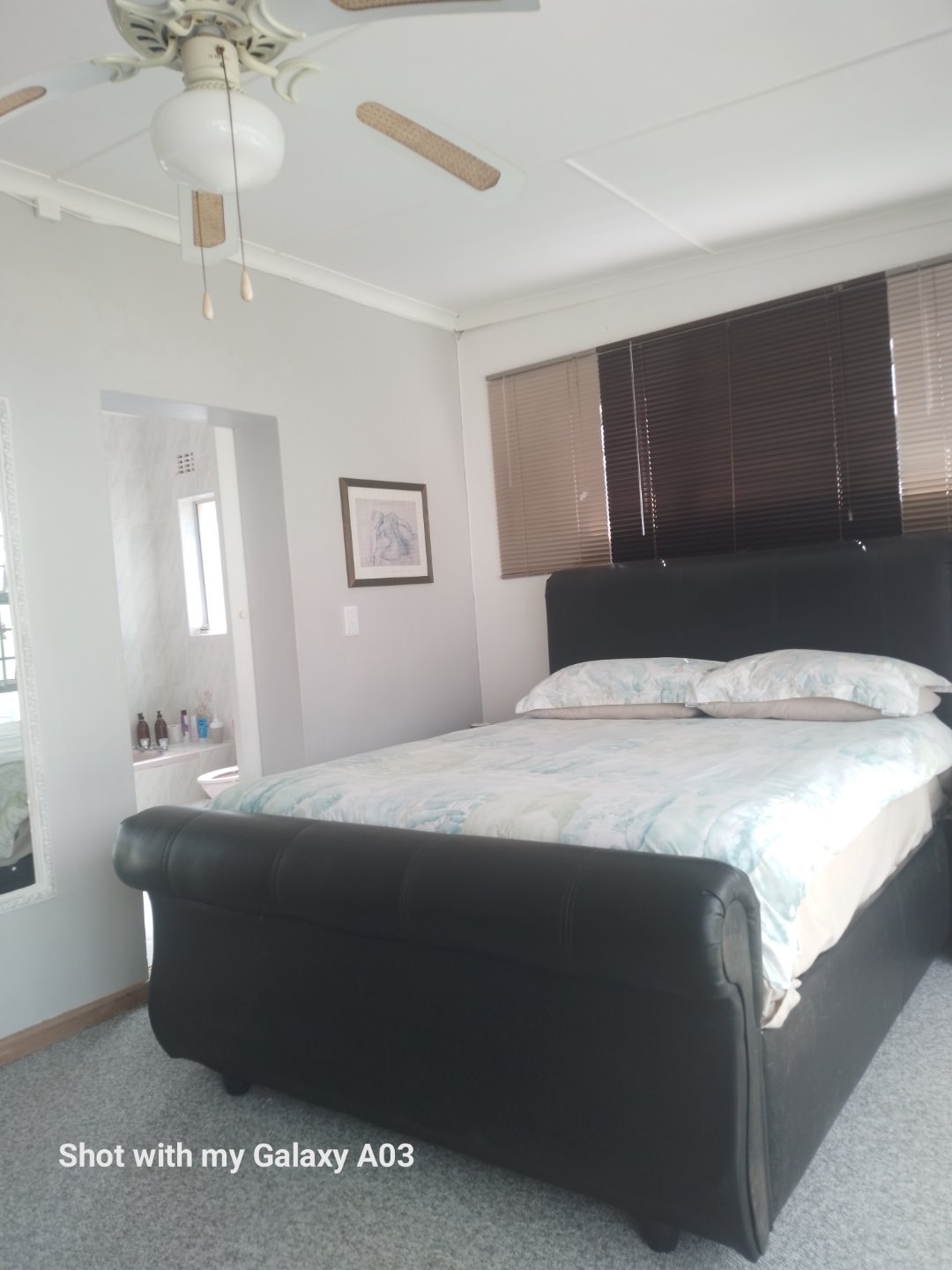 download (19) Spacious large home, close to Gonubie amenities
