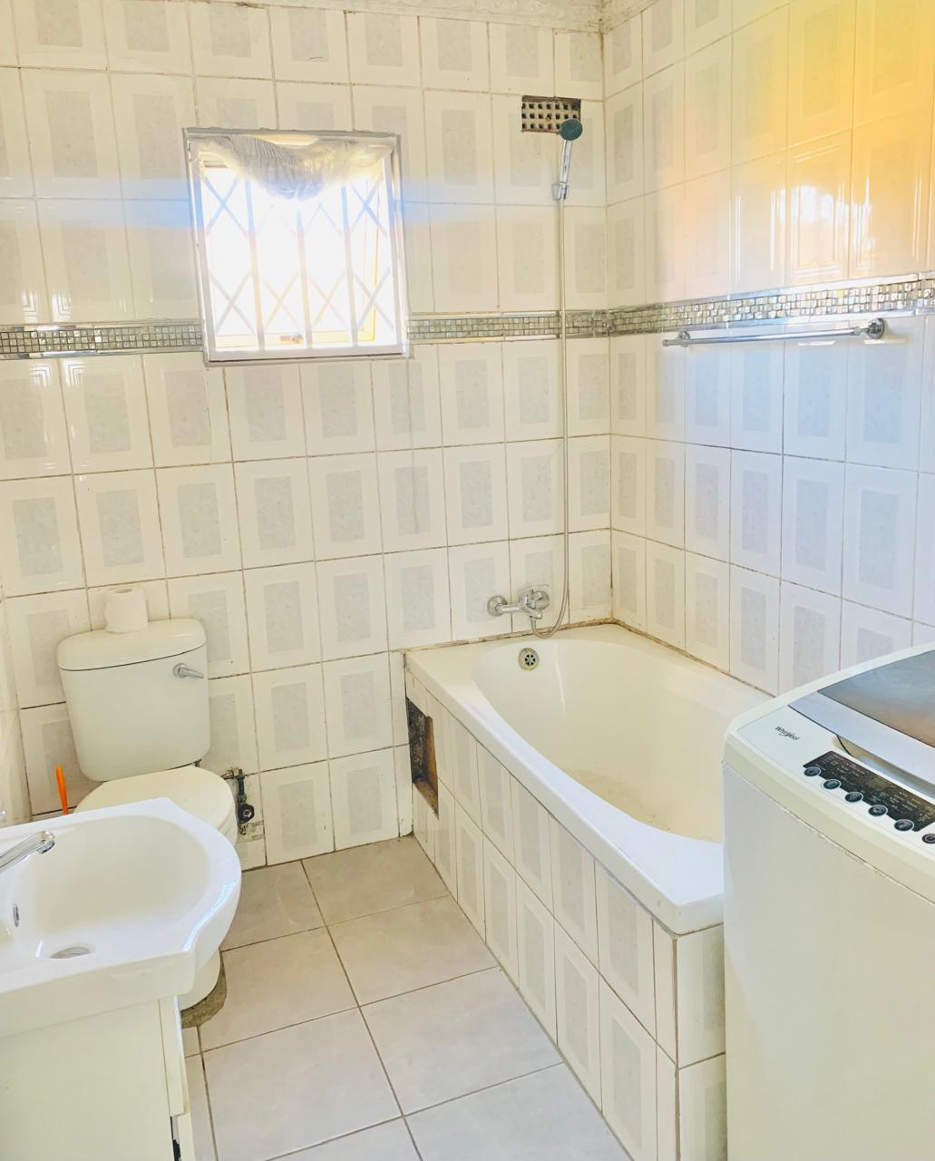 IMG-20250508-WA0006 Three bedroom house in Bhisho Park for sale