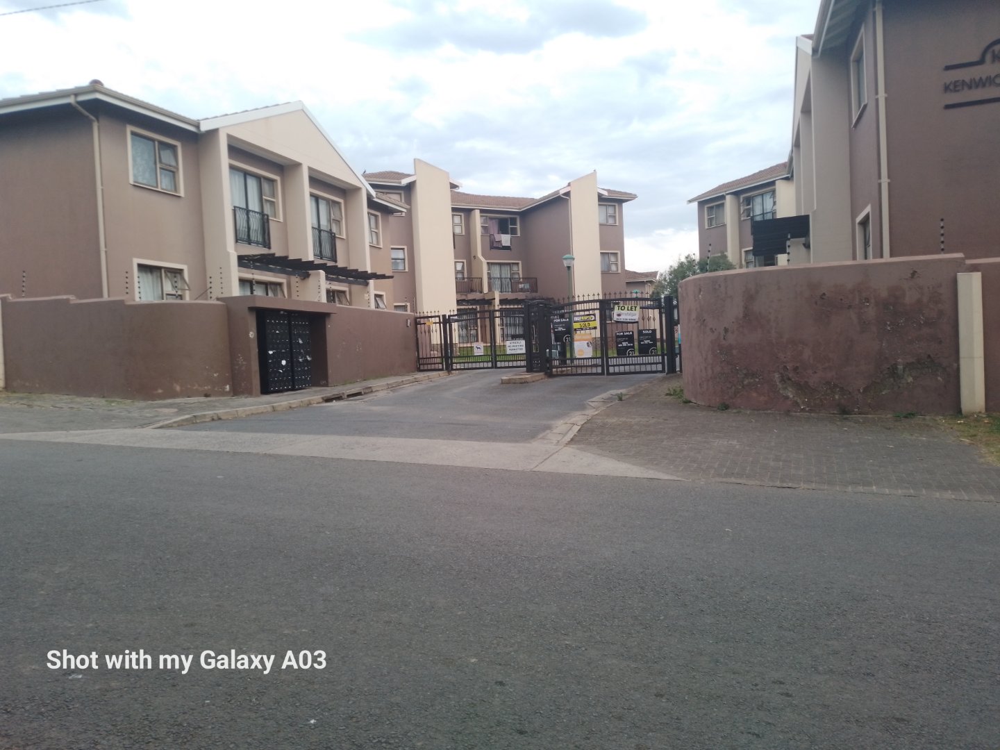 3 bedroom Apartment for sale in Kenwick Close