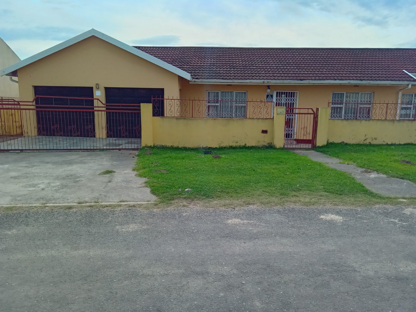 download (1) 3 bedroom house, Bhisho, Tyutyu North