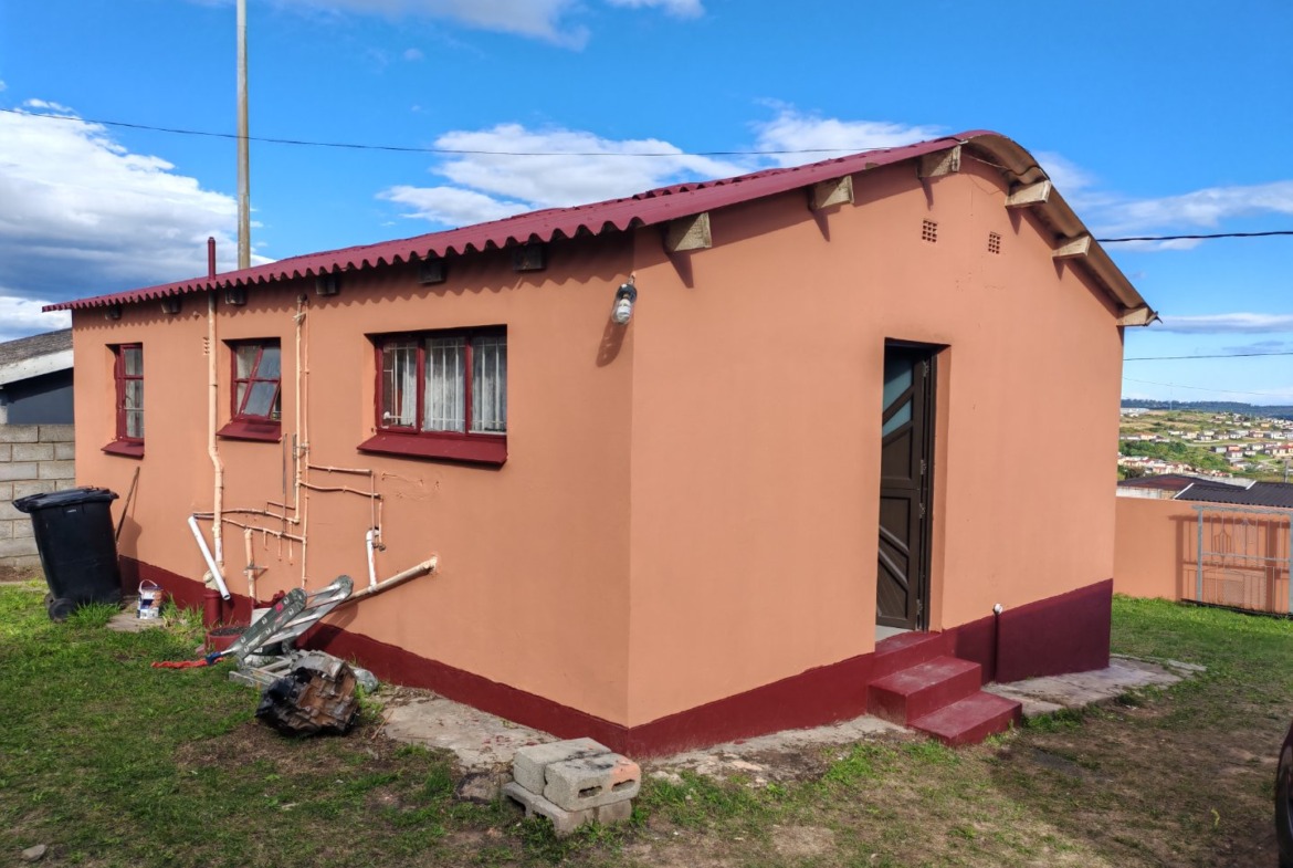 HOUSE FOR SALE IN NU 17