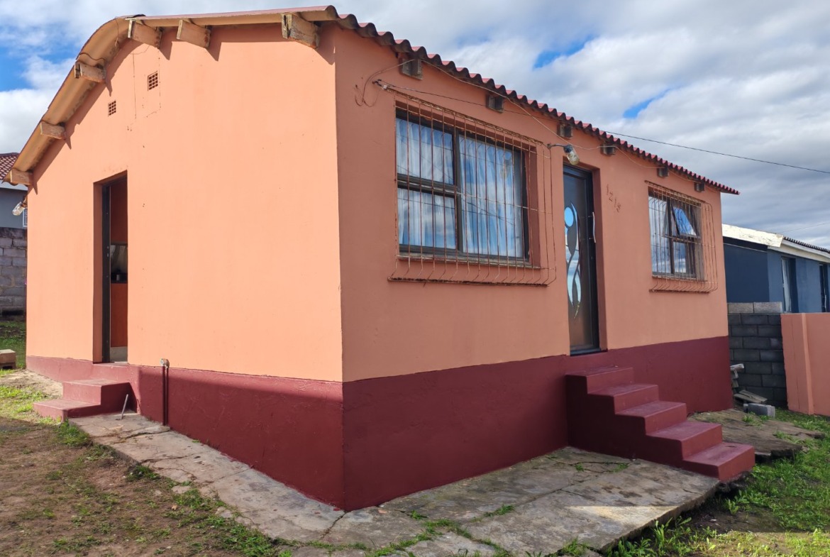 HOUSE FOR SALE IN NU 17