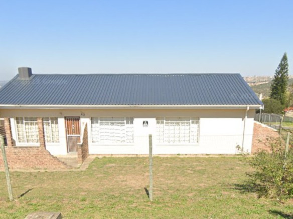 THREE BEDROOM HOUSE IN WEST BANK, KING WILLIAMS TOWN