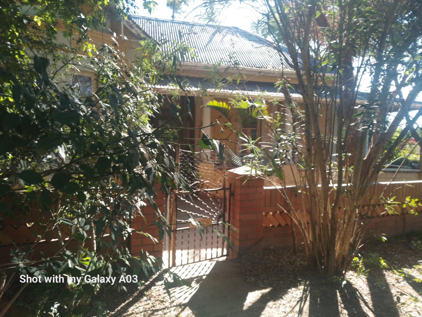 download (4) 4 bedroom house for sale in King Williams Town