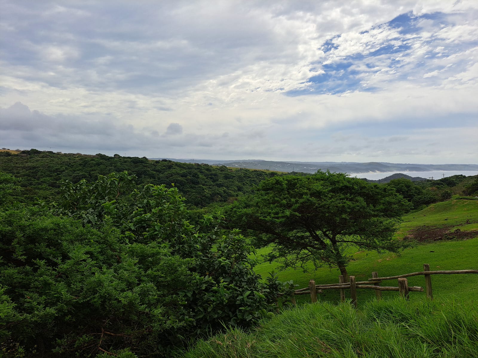 Prime 1000sqm Plot For Sale in Chintsa – Uninterrupted Dam and Beach Views