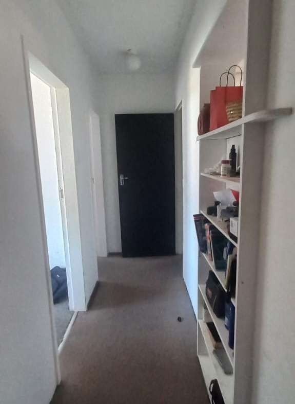 Charming 2 bedroom apartment for sale!