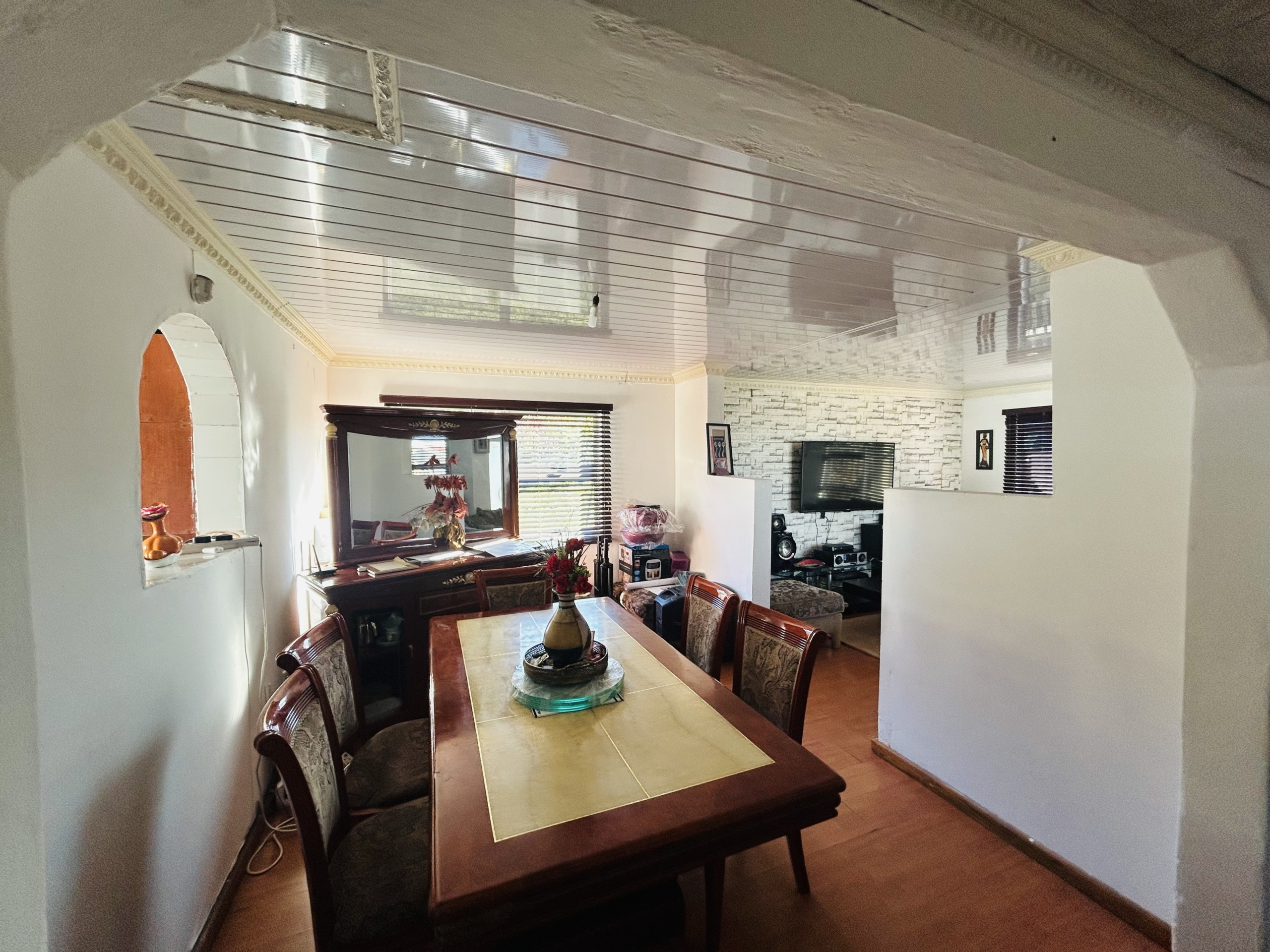 IMG_4340 Stunning 3 bedroom home with outside flats!
