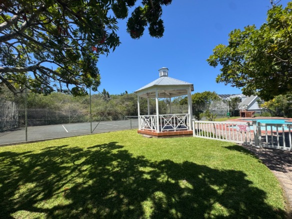 Security and tranquility in a secure estate