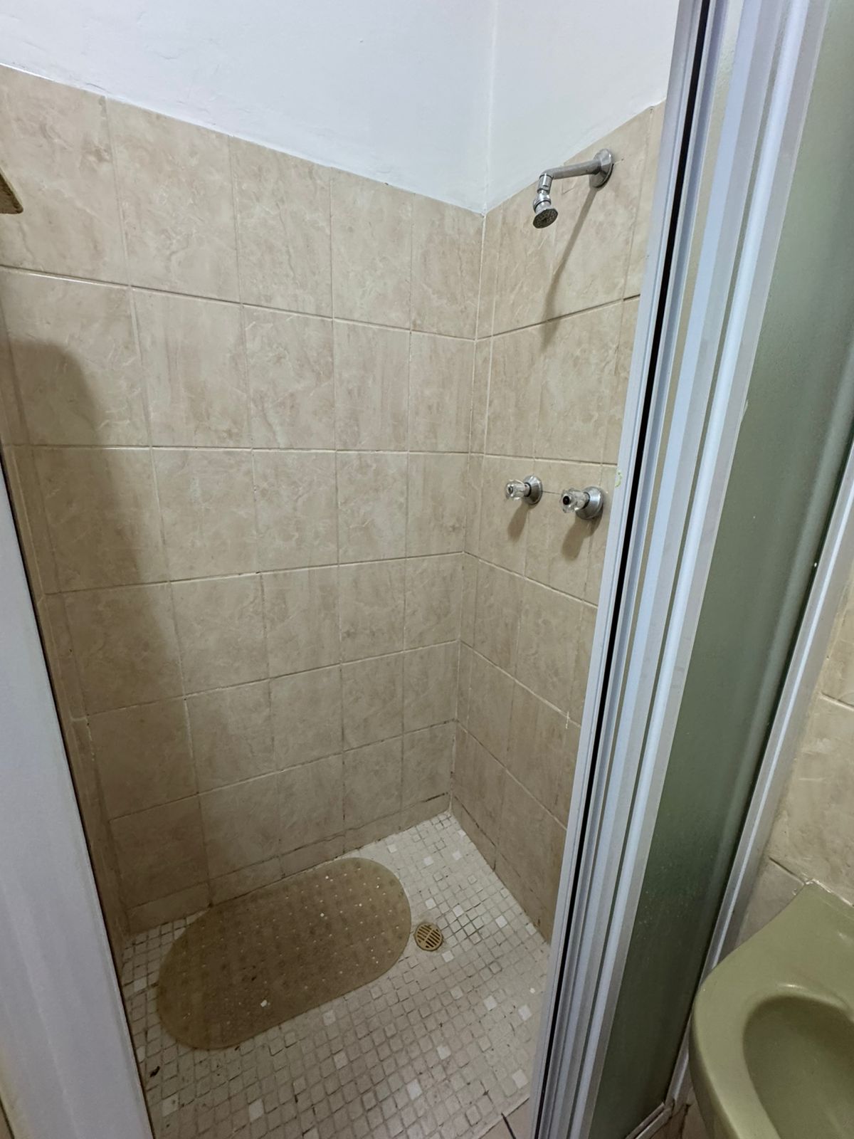 1000028163 Beautiful Property For Sale In Berea, East London