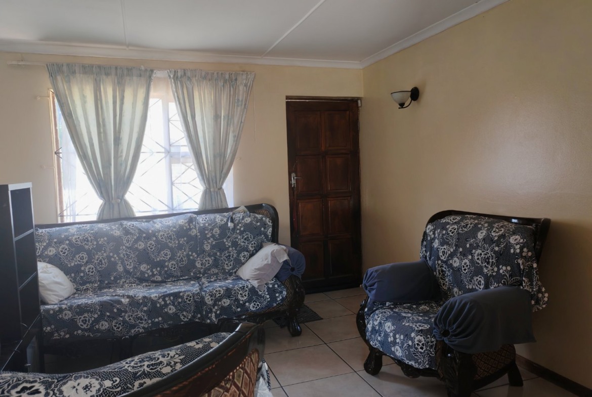 2 Bedroom House for Sale in Dawn