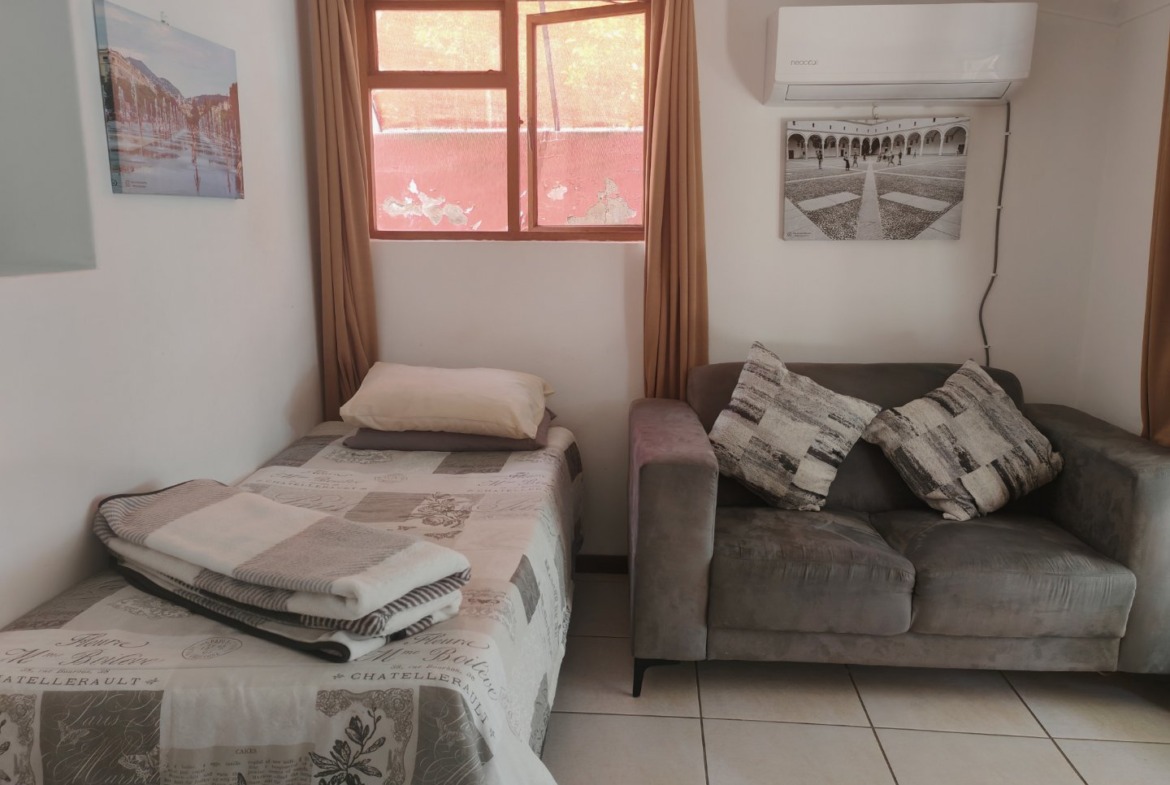 3 Bedroom House For Sale in Beacon Bay