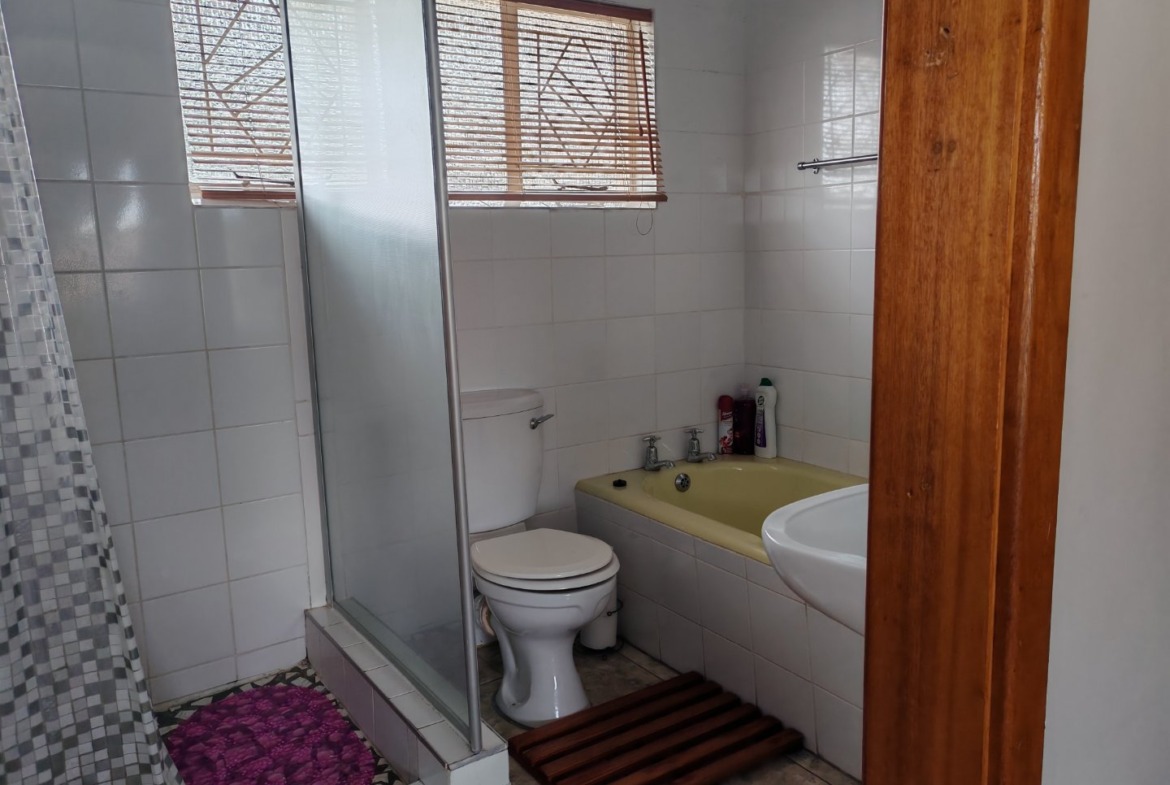 4 Bedroom house for sale in Saxilby Amalinda