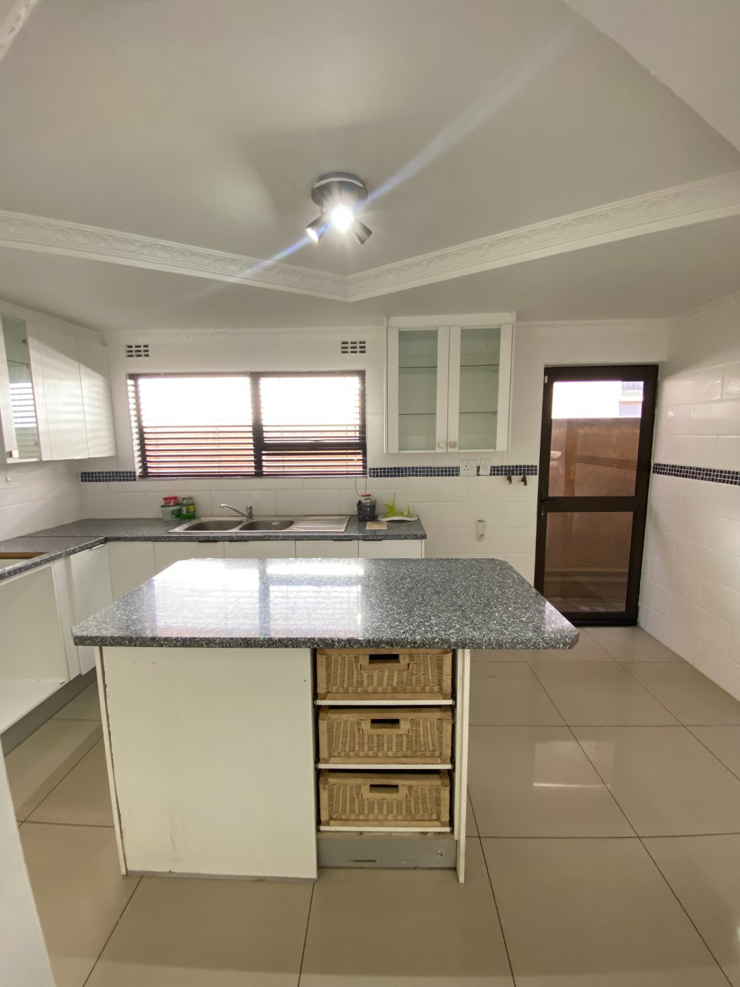 3 Family home for sale!
