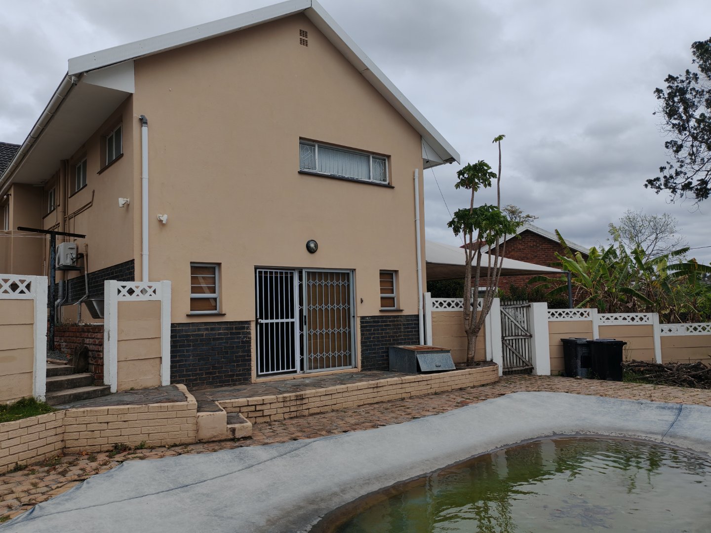 4 4 Bedroom house for sale in Saxilby Amalinda