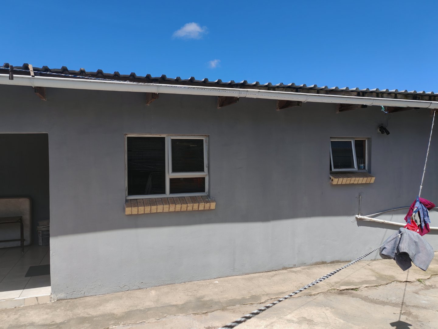 4 2 Bedroom House for Sale in Dawn