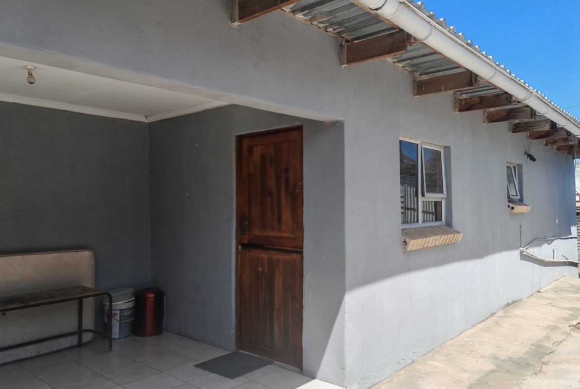 2 Bedroom House for Sale in Dawn