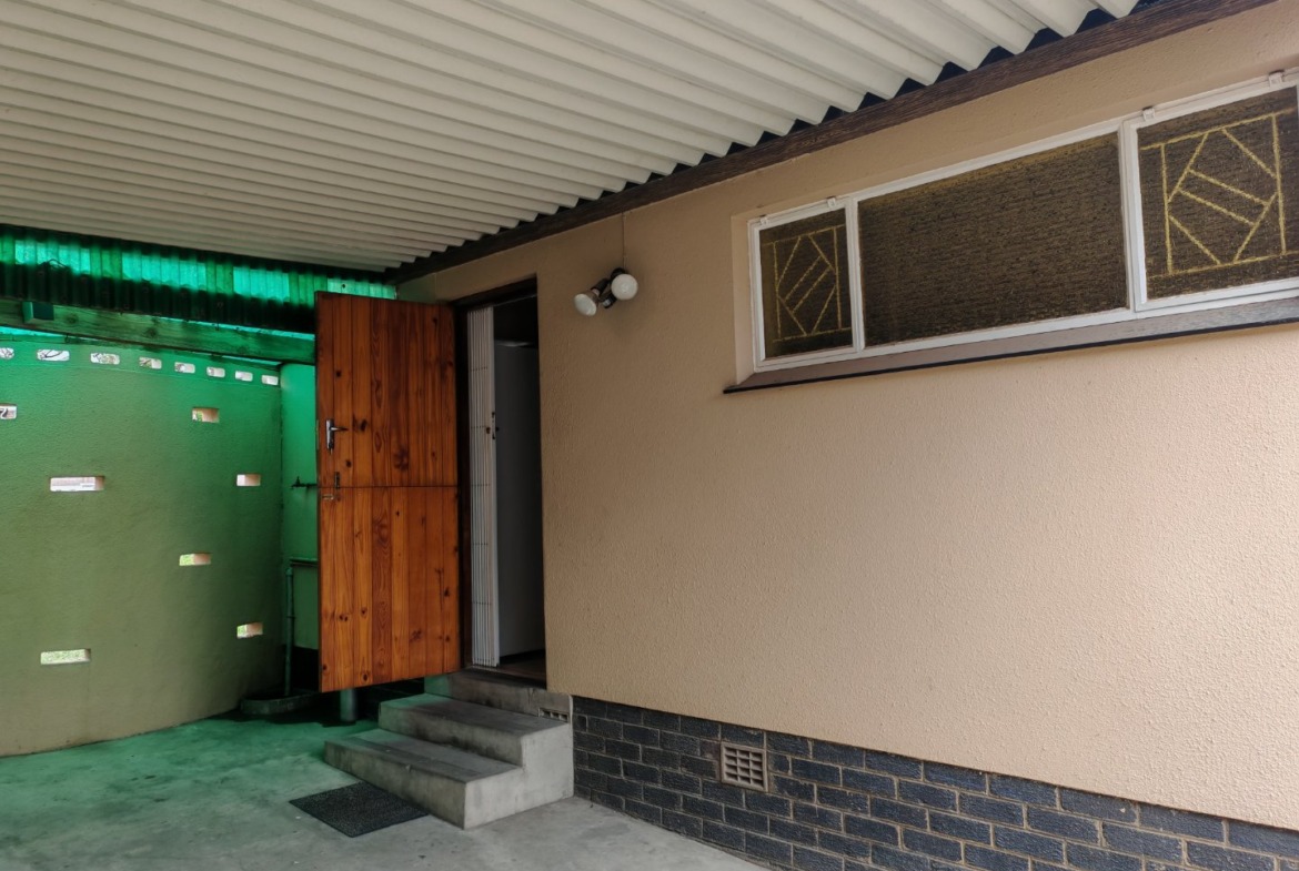 4 Bedroom house for sale in Saxilby Amalinda