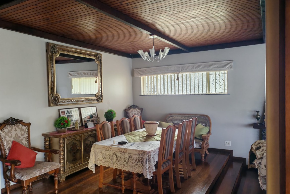 4 Bedroom house for sale in Saxilby Amalinda