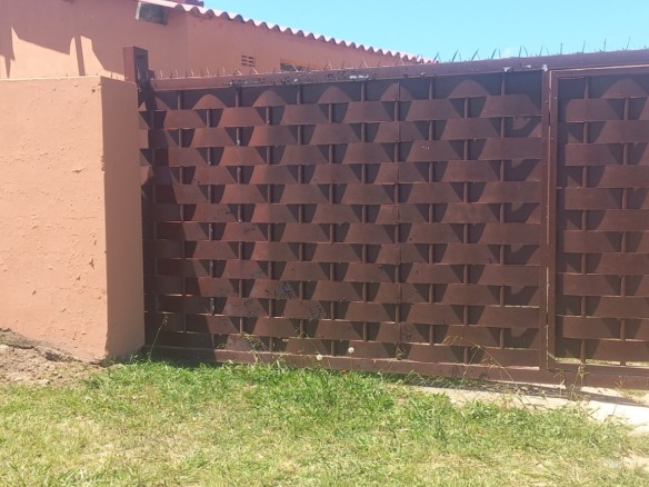 Beautifully Renovated Home with Income Potential in Mdantsane