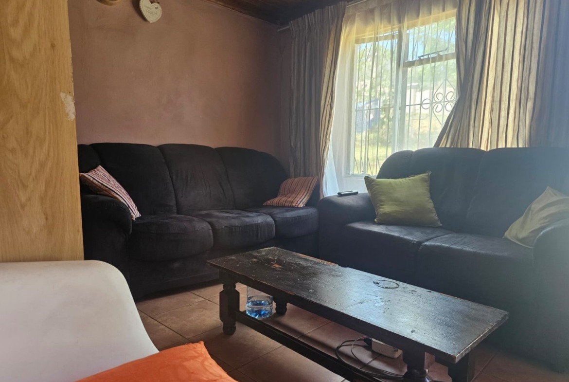 2 Bedroom House For Sale in NU 14 Mdantsane
