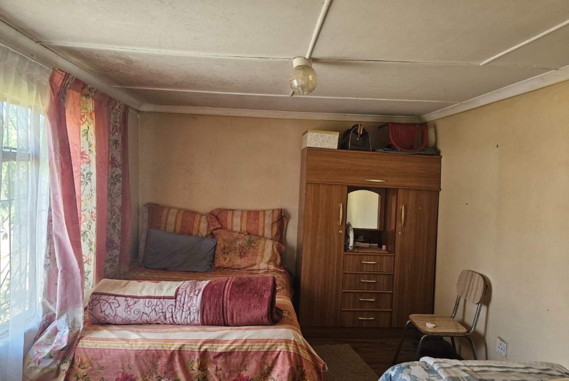 2 Bedroom House For Sale in NU 14 Mdantsane