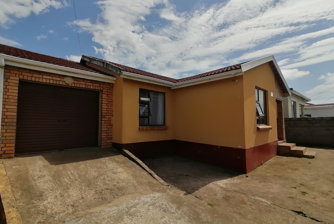 3 BEDROOM HOUSE & 3 BEDROOM GRANNY FLAT FOR SALE!