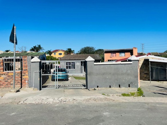 2 Bedroom House for Sale in Buffalo Flats
