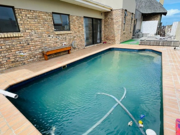 3 Bedroom House for Sale in Gonubie