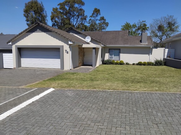 Family home in peaceful estate for sale