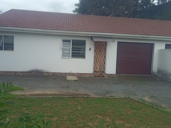 TWO BEDROOM  TOWNHOUSE FOR SALE IN DALEVIEW