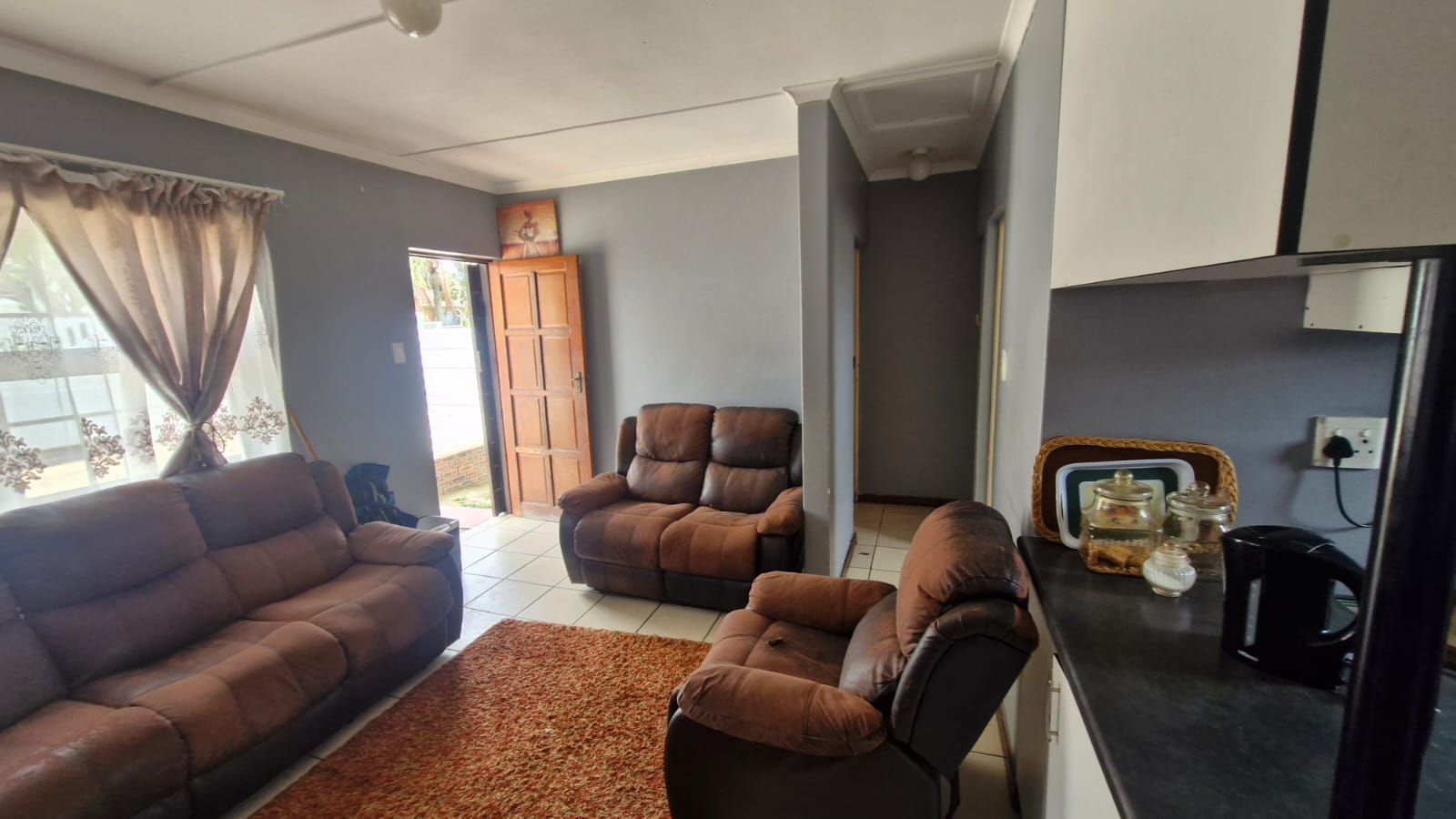 1000039808 Beautiful and very affordable family home – Haven Hills