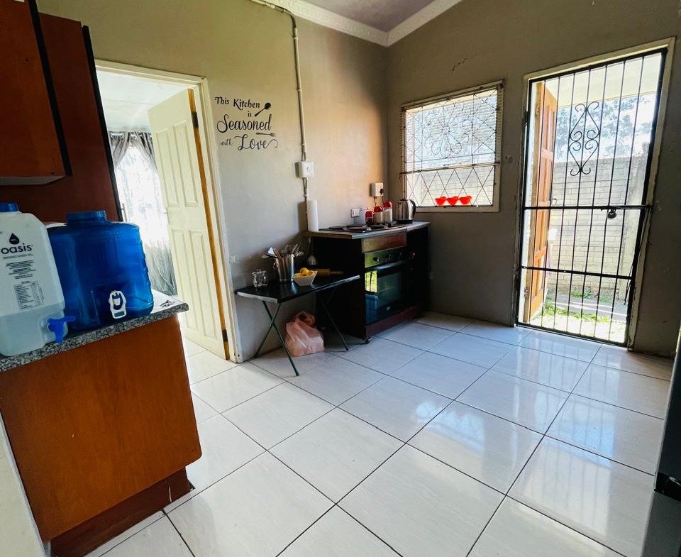 2 Bedroom House for Sale in Buffalo Flats